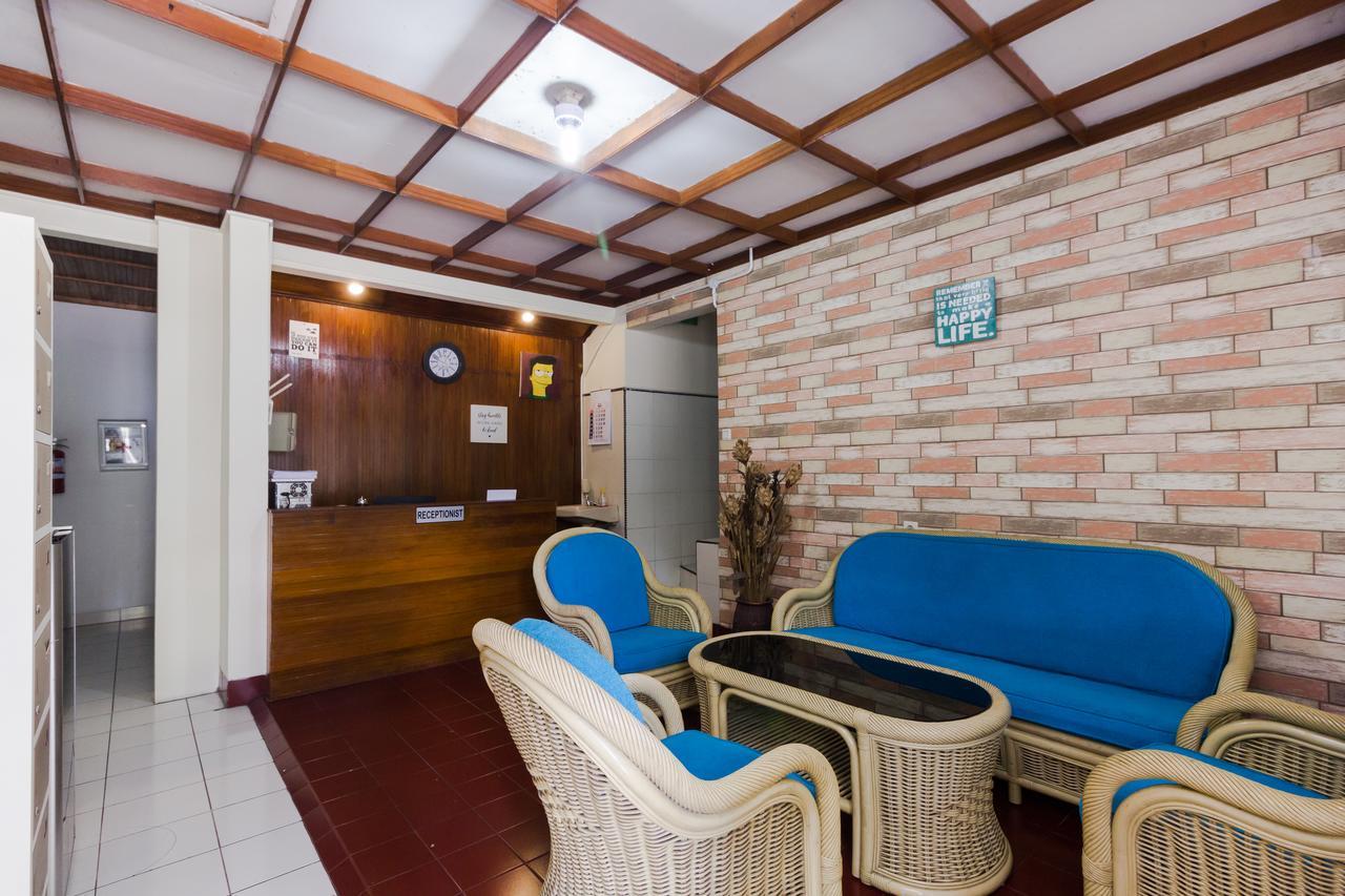 Pele Guesthouse Бандунг Экстерьер фото